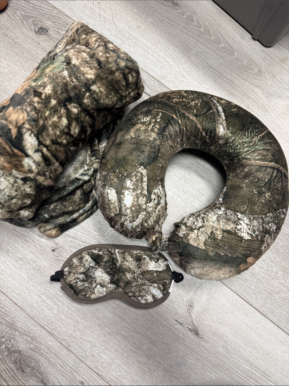 Mossy Oak Camo Travel Set - Brown Green Tan